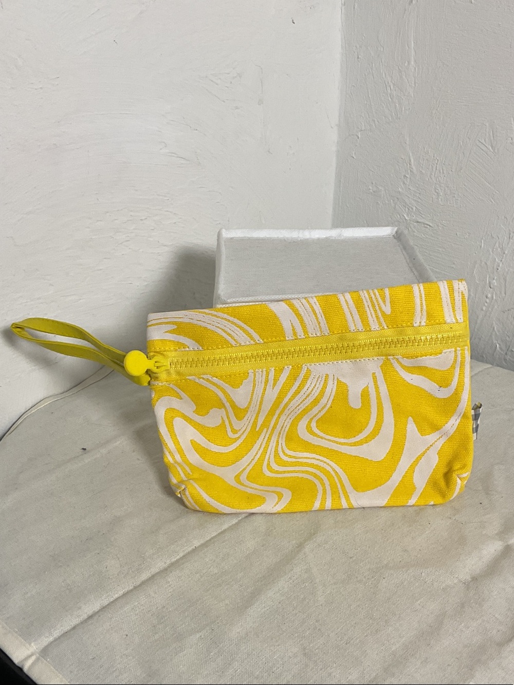 Beekman 1802 Yellow Milk Swirl Canvas Wristlet Pouch Cosmetic Makeup Bag